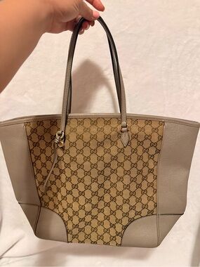 Gucci Beige GG Supreme Canvas and Taupe Leather Tote